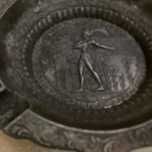 Memorabilia copper ashtray like new from Knossos with engravings