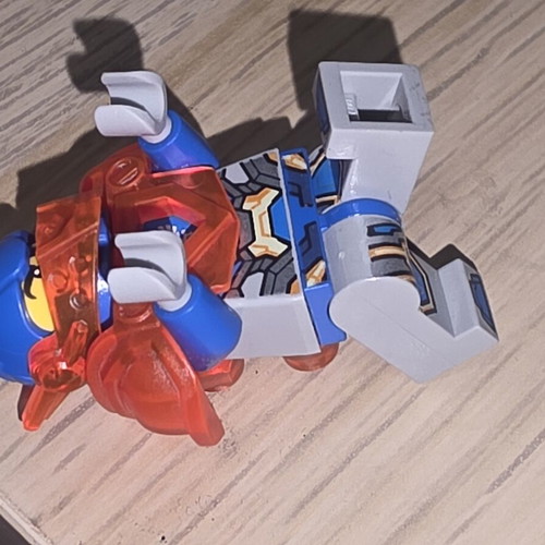 Lego Nexo Knights Clay Moorington minifigure used