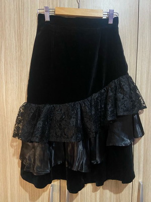 Handmade Gothic velvet skirt with ruffles like new, size XS