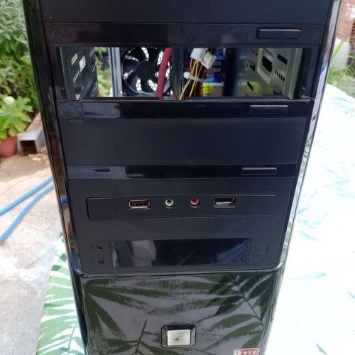 Midi Tower desktop PC used, AMD Athlon II X2 250, 4GB RAM, 500GB HDD