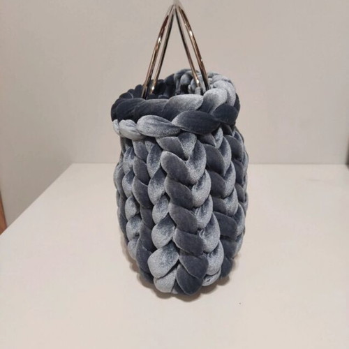 Handbag handmade with velvet marshmallow yarn gray silver new