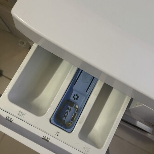 Altus washing machine like new, 6 kg capacity, 2017 model