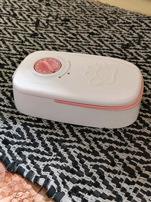 Automatic pet feeder like new