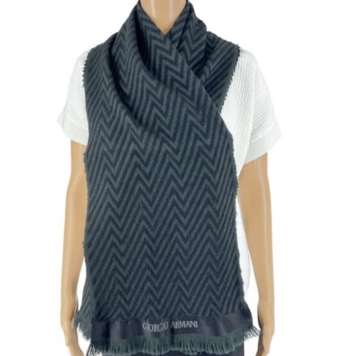 Giorgio Armani Virgin Wool Scarf Chevron Pattern like new Black Grey