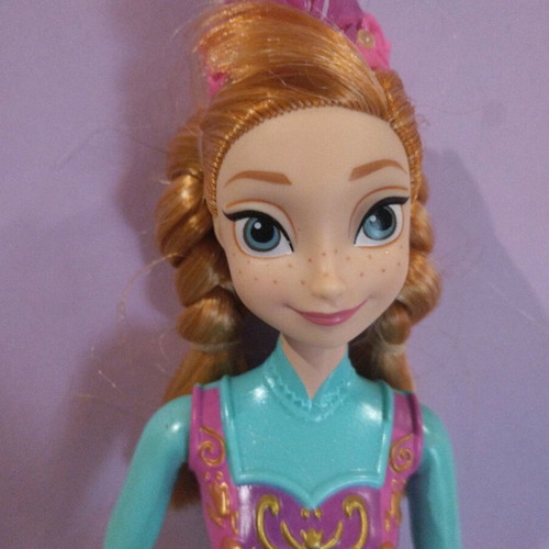 Frozen Princess Anna doll like new