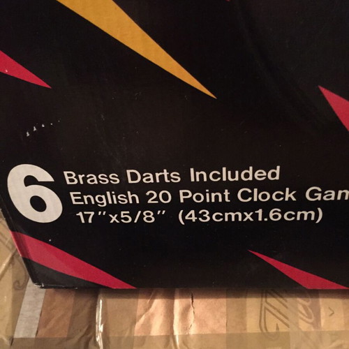 Wall dartboard 43 cm with 3 Harrows Magnum 23gram darts and case new