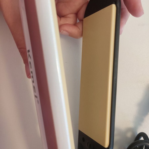 Kemei hair straightener like new