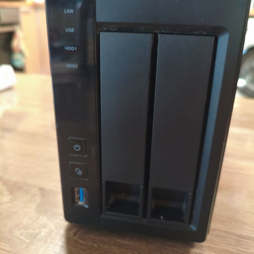 Qnap TS-251+ NAS with 8GB RAM and 8 camera licenses
