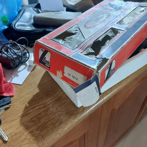 Lima train used, box with damage