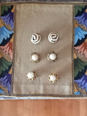 Vintage pearl clip-on earrings set of 3, like new, made in France