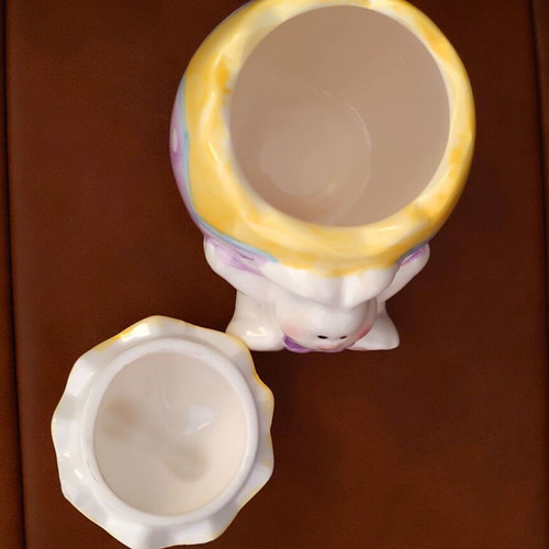Easter decorative ceramic vase new with lid and bunny