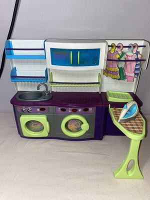 Children's Playset Washing Machine and Ironing Board with Lights and Sounds used