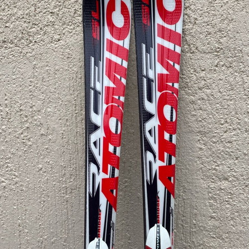 Atomic skis used 2010, ideal for slalom