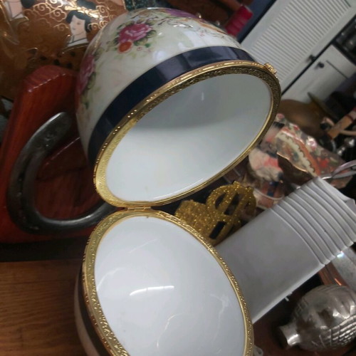 Decorative Limoge Egg like new, 20x15 cm, hinged