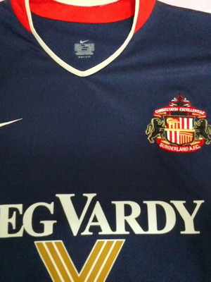 Φανέλα εκτός έδρας Sunderland γνήσια, σαν καινούργια, μέγεθος Medium