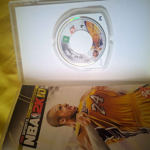NBA 2K10 PSP game like new