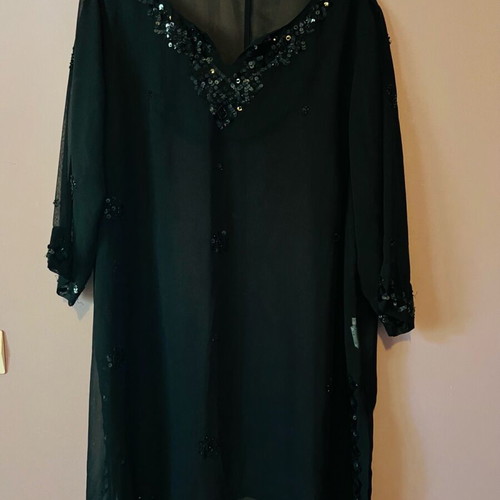 Vintage kaftani summer dress like new, black with sequins