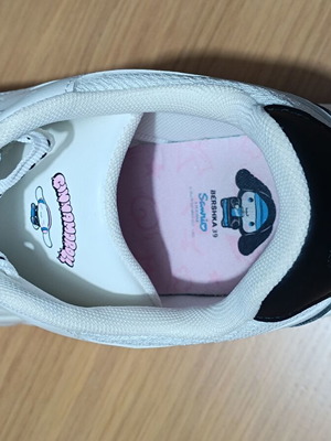 Bershka x Sanrio Cinnamoroll ογκώδη sneakers πλατφόρμας σε λευκό, μέγεθος 39