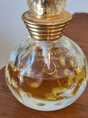 Dior Dolce Vita Eau de Toilette 30ml μεταχειρισμένο, πάνω από μισό