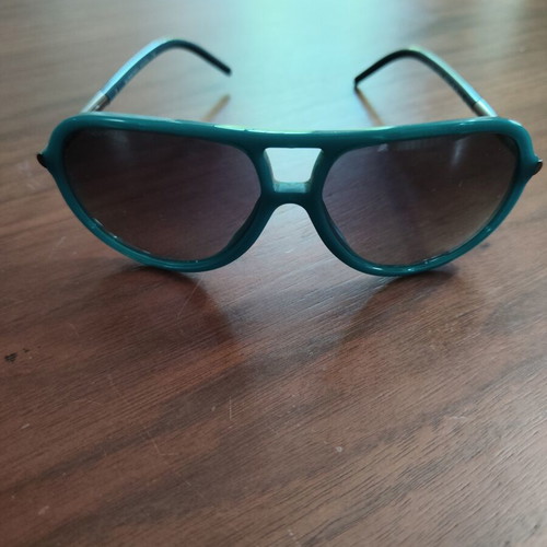 Burberry sunglasses like new, petrol color