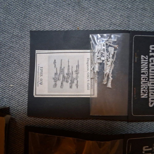 Zinnfiguren metallic models new, pack of 13 pieces from Greece