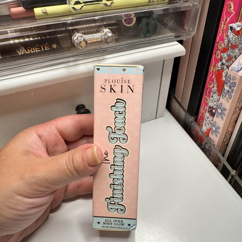 Plouise The Finishing Touch All Over Body Glow new