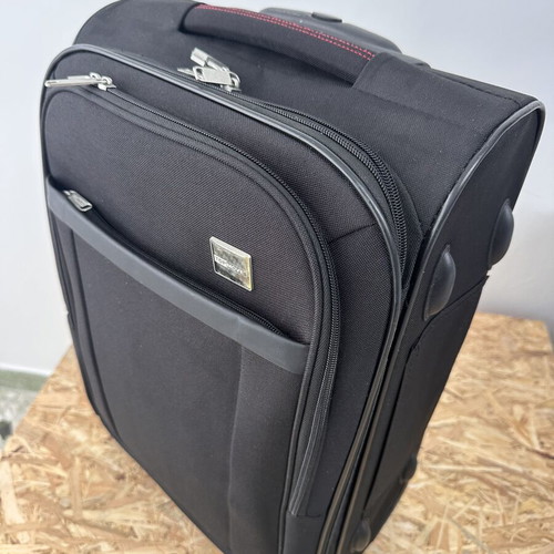 Cabin suitcase almost like new, large capacity, black 51x36cm