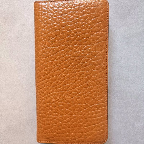 DKNY wallet like new in tan color