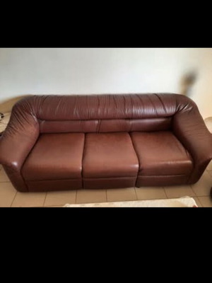 Leather sofa used, excellent condition, three-seater 2.00m