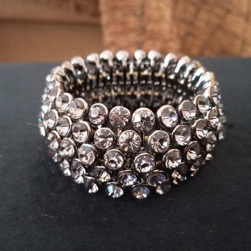 Women's bracelet with rhinestones, 5 cm diameter