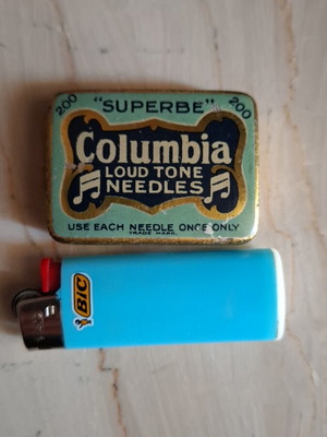 Columbia phonograph needles used, box with 40 pieces