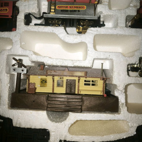 Vintage Goldlok Western Express battery-operated toy train set new