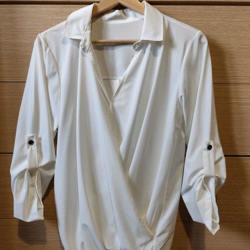 White wrap shirt like new, size L