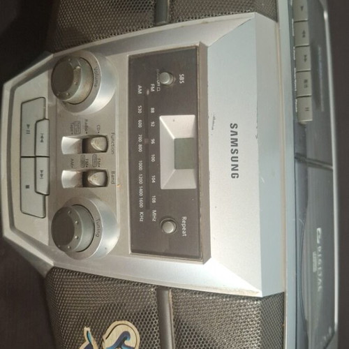 Samsung RCD-M30G portable stereo used, cassette only, for repair or parts