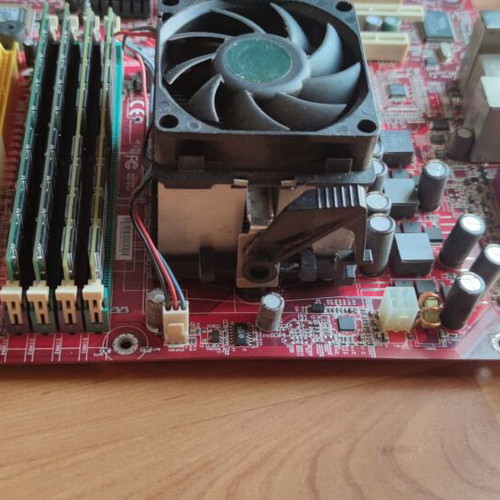 MSI MS-7207 motherboard set with AMD Athlon 64 3700+, 4GB RAM, I/O shield