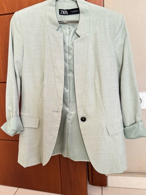 Zara women's jacket new in light green size M