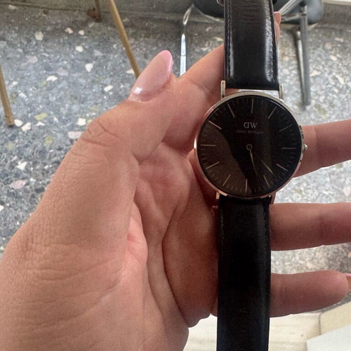 Dw Daniel Wellington watch black like new
