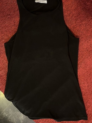 Celestino sleeveless top black size S like new