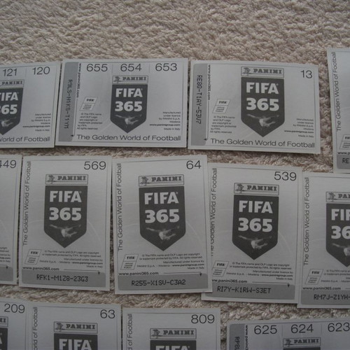 Panini FIFA 365 stickers like new, set of 32 with gold accents