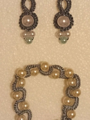 Macrame jewelry set new with earrings and bracelet