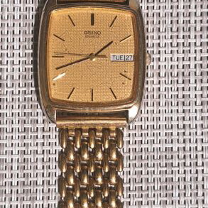 Seiko 6533-5000 80's vintage wristwatch used, gold color
