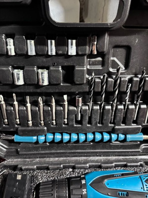 Drill like new, barely used