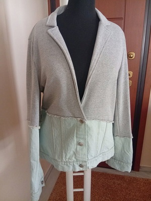 Italian cotton blazer like new with jean combination