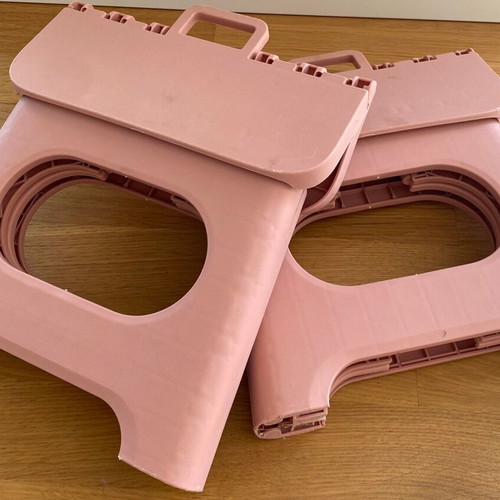 Folding stools set of 2, like new, pink plastic