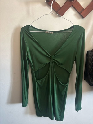 Green short dress like new, size M