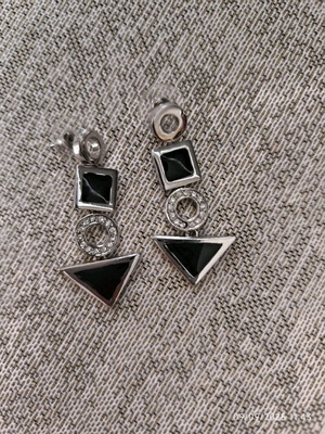 Stainless steel earrings new, black and silver