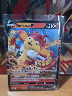 Simisear V Crown Zenith Fire Ultra Rare 022/159 like new