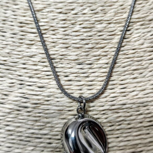 Stainless steel jewelry set with shell design, silver