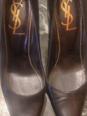 Yves Saint Laurent Rive Gauche Janis pumps like new, size 37.5, black leather