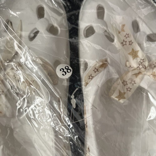 Beach shoes